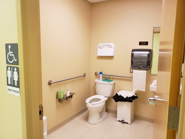 More Photos Of 1450 Parkside Ave, Ewing Medical For Lease