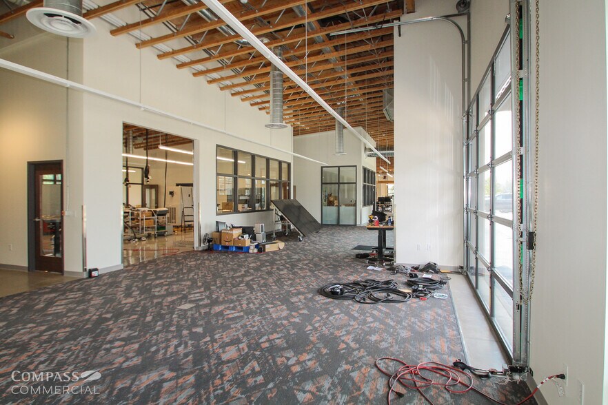 More Photos Of 2723 NW Potts Ct, Bend Office For Lease