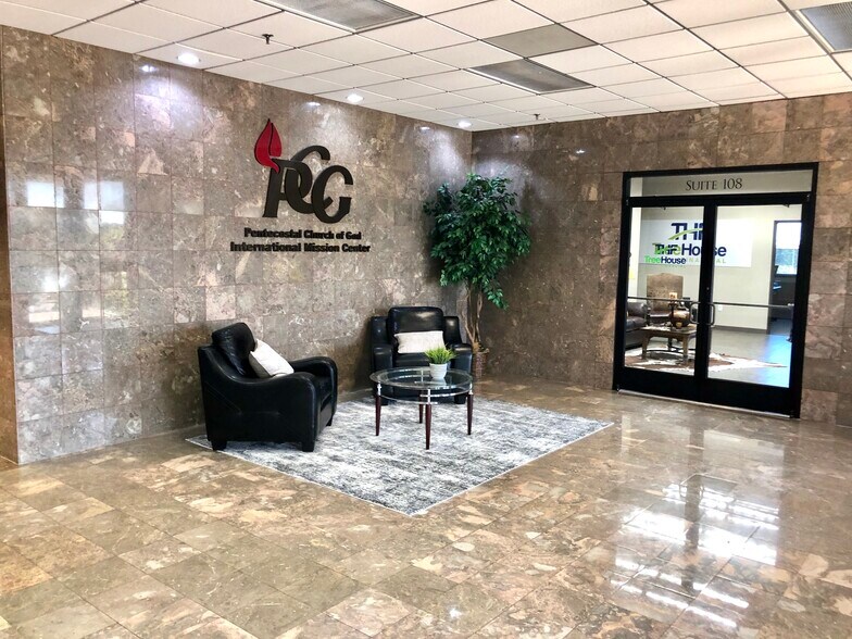 More Photos Of 2701 Brown Trl, Bedford Office For Lease