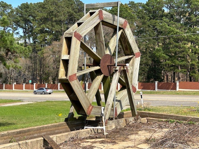 More Photos Of Texas State Hwy 155, Frankston Showroom For Sale