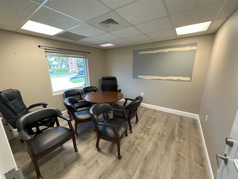 More Photos Of 128 W Charlotte Ave, Punta Gorda Office Residential For Sale