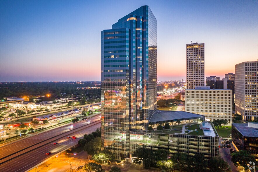 More Photos Of 3200 Southwest Fwy, Houston Office For Lease