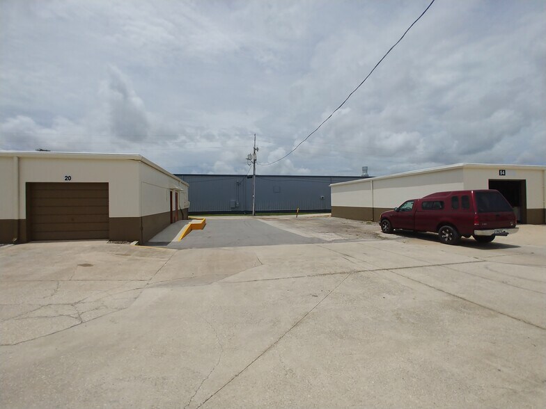 More Photos Of 4745 126th Ave N, Clearwater Self Storage For Lease