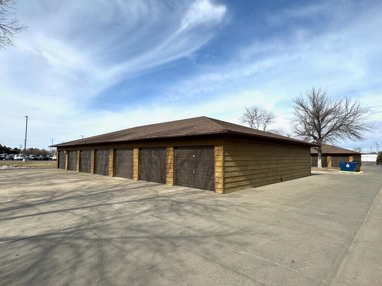 More Photos Of 2021 N Kimball St, Mitchell Apartments For Sale