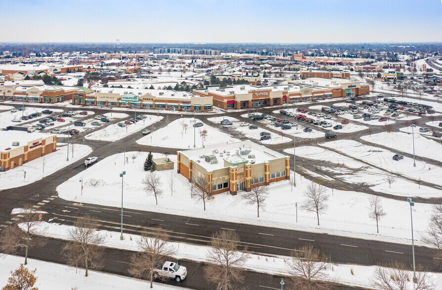 More Photos Of 12792 Riverdale Blvd NW, Coon Rapids Restaurant For Lease