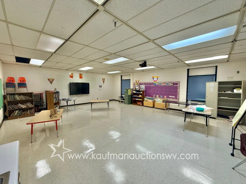 More Photos Of 410 Kennedy St, Elkins Schools For Sale