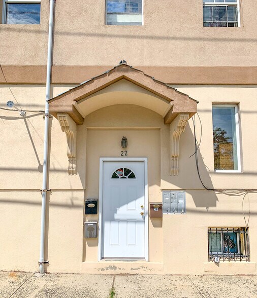 More Photos Of 56 Cortland St, Newark Apartments For Sale