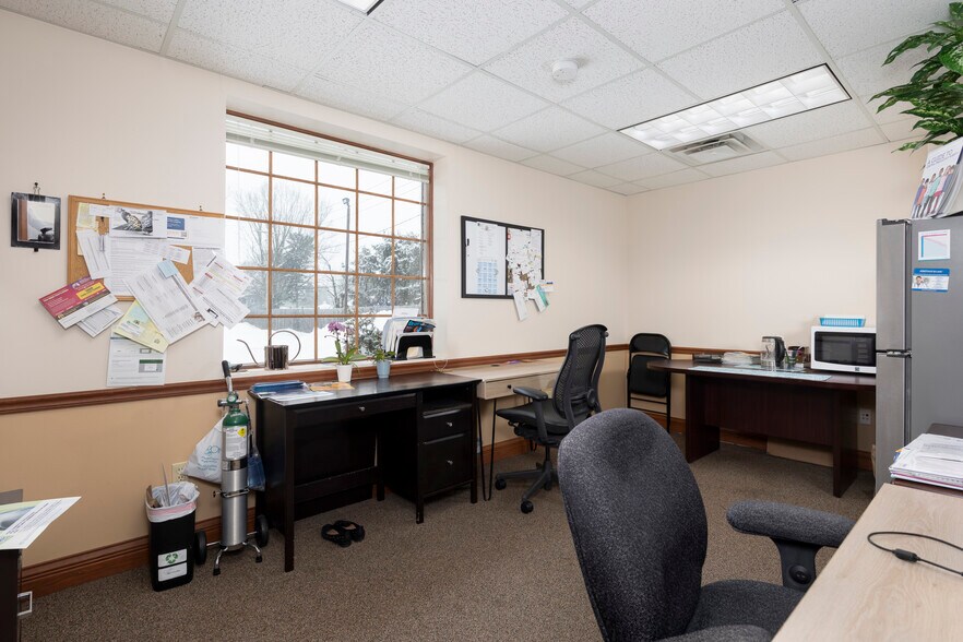 More Photos Of 6631 Main St, Buffalo Medical For Lease