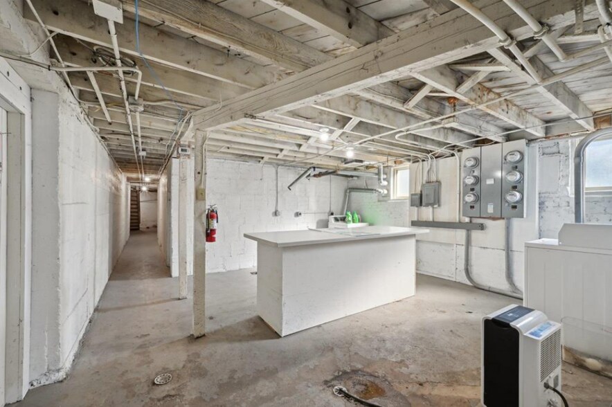 More Photos Of 108 N Main St, Edgerton Apartments For Sale