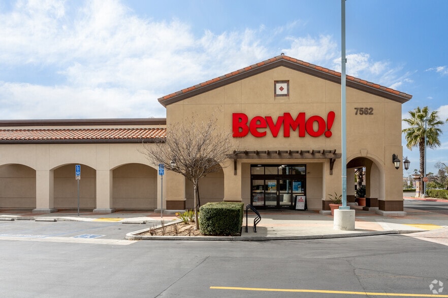 More Photos Of 473-499 E Alessandro Blvd, Riverside Unknown For Lease