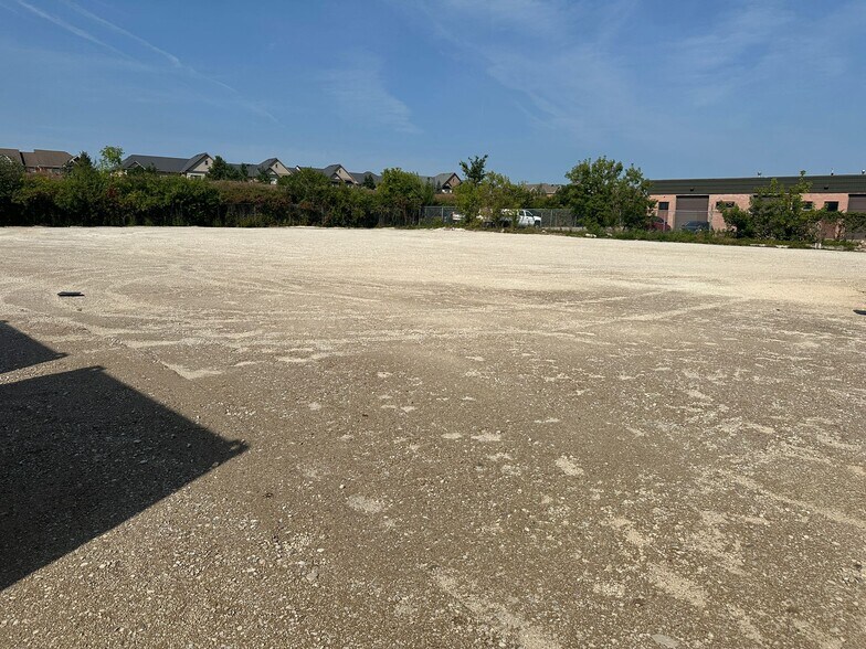 More Photos Of 290 Bronte St S, Milton Land For Lease