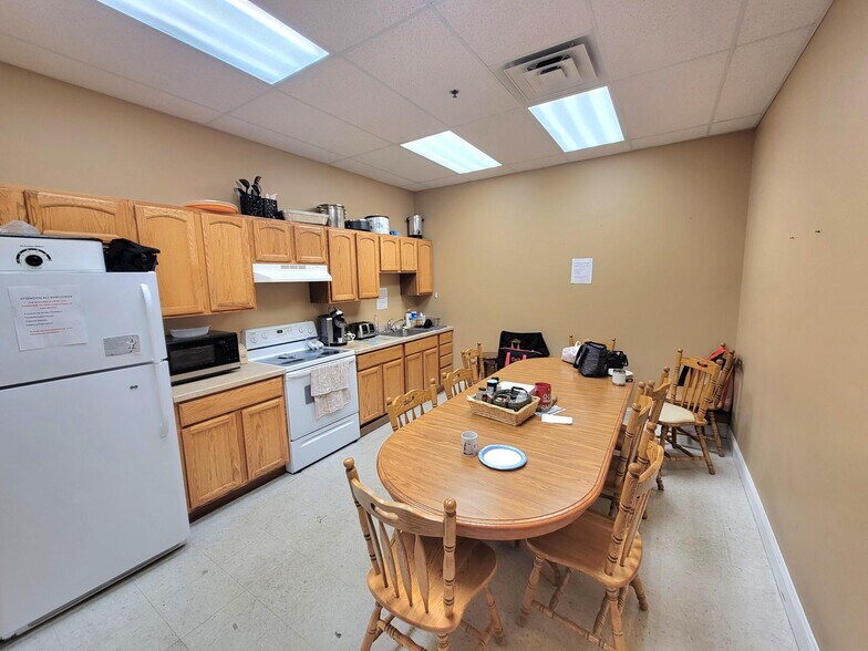 More Photos Of 8365 Wicker Ave, Saint John Department Store For Sale