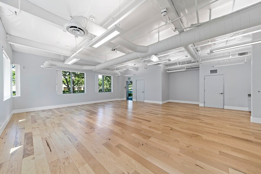 More Photos Of 9205 Research Dr, Irvine Loft Creative Space For Sale