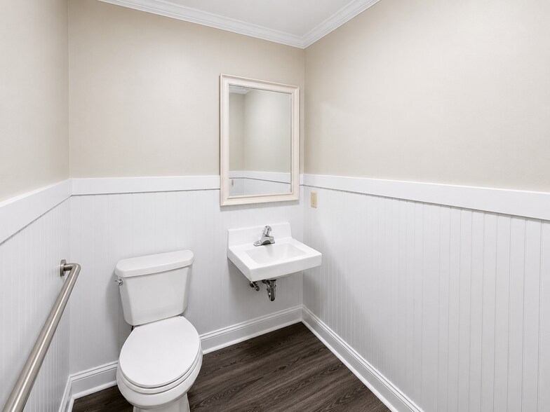 More Photos Of 581 Executive Pl, Fayetteville Office For Sale