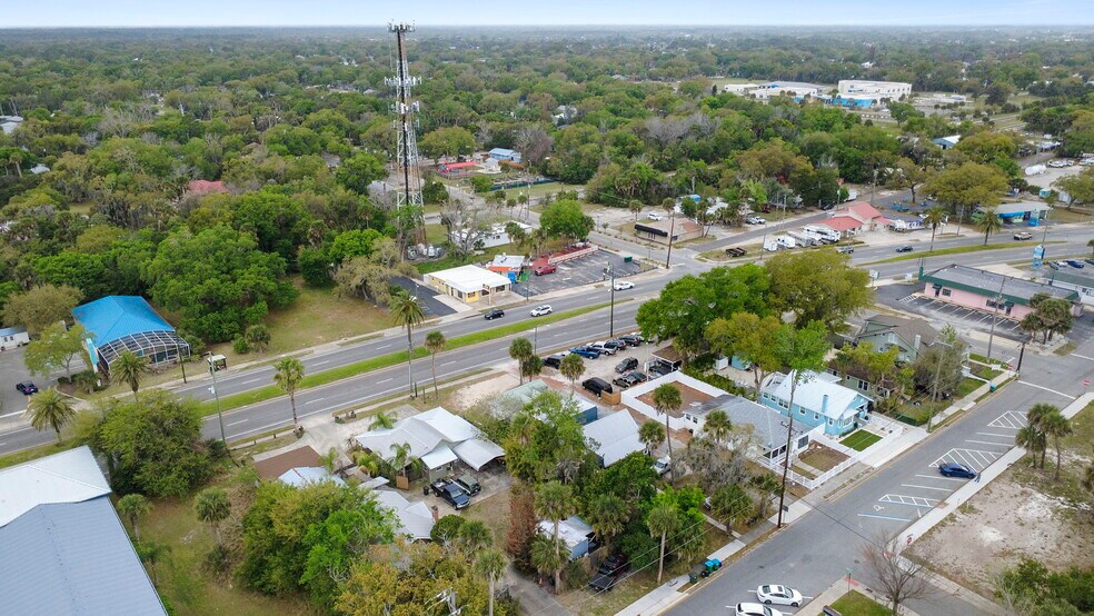 More Photos Of 324 N Orange St, New Smyrna Beach Multifamily For Sale