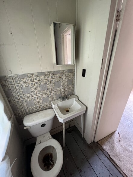 More Photos Of 271 Main St, Union Apartments For Sale