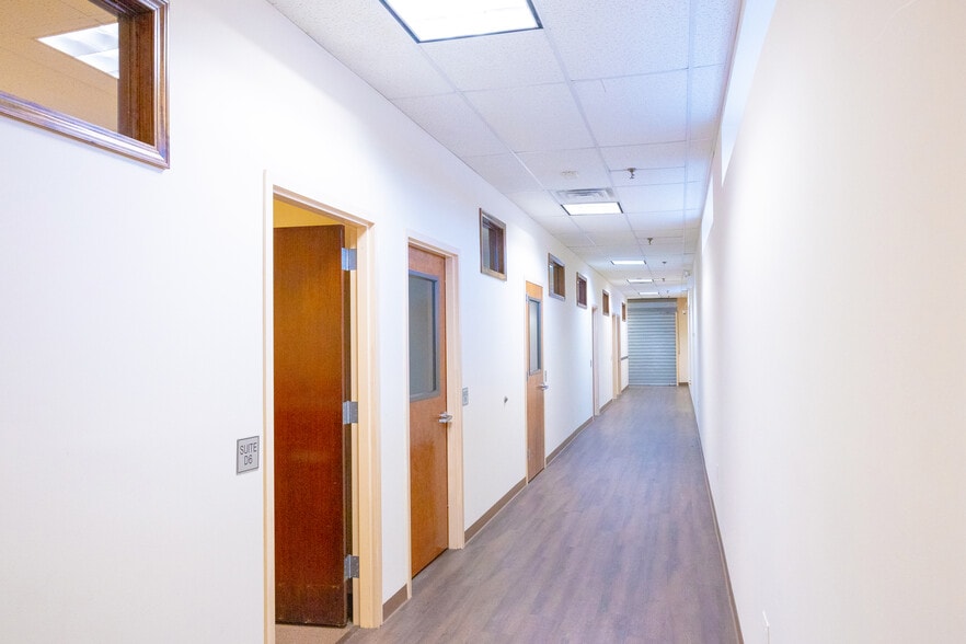 More Photos Of 202-206 Pegasus Ave, Northvale Warehouse For Lease