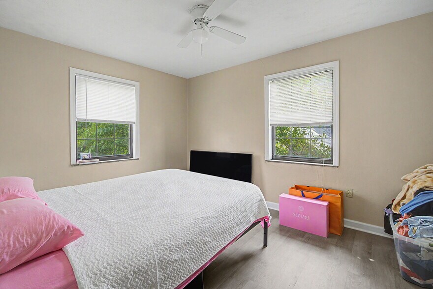 More Photos Of 526-532 Corona Ave, Dayton Apartments For Sale