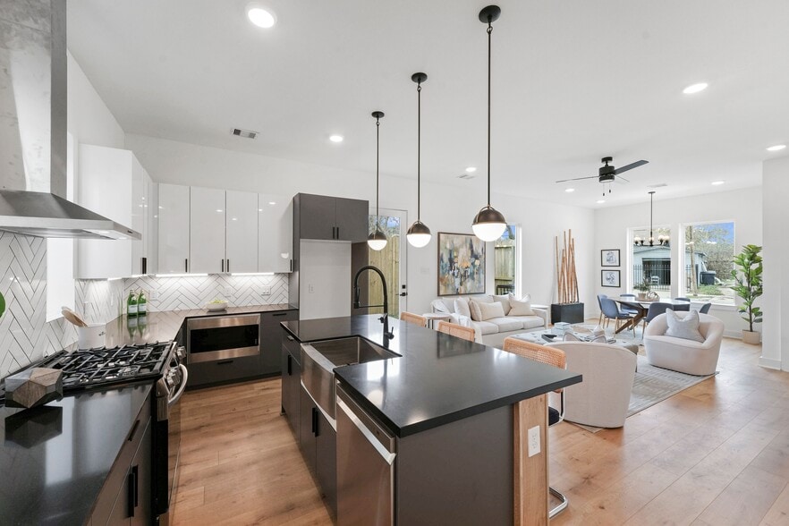 Primary Photo Of , Houston Specialty For Sale
