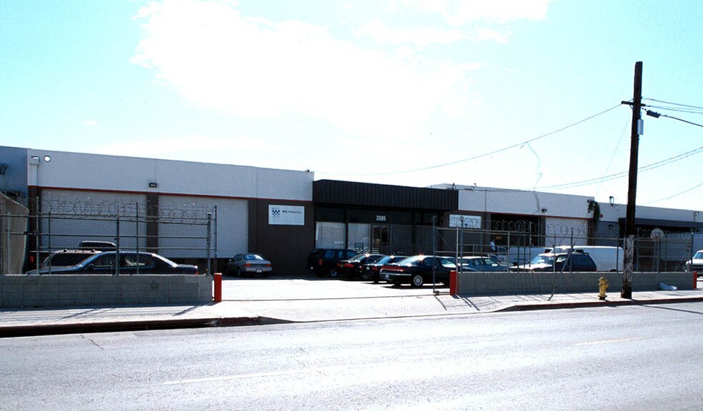 More Photos Of 2080 E 25th St, Vernon Warehouse For Lease