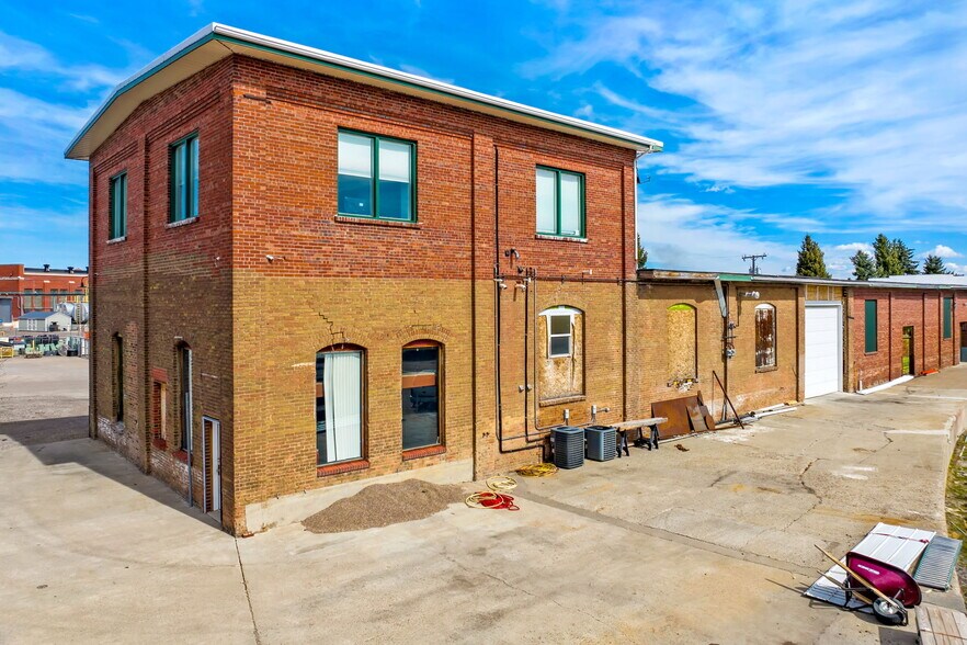 More Photos Of 700 Keogh Ct, Great Falls Light Distribution For Sale