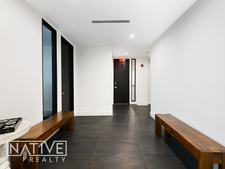 More Photos Of 910 SE 17th St, Fort Lauderdale Office For Lease