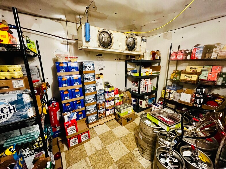 More Photos Of 300 Lincoln Ave, Volin Specialty For Sale