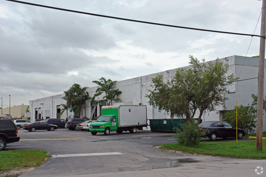 More Photos Of 8451 NW 66th St, Miami Warehouse For Lease