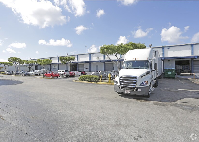 More Photos Of 6950-7190 NW 12th St, Miami Warehouse For Lease