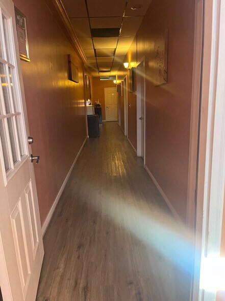 More Photos Of 2911-2941 E 3300 S, Salt Lake City Unknown For Lease