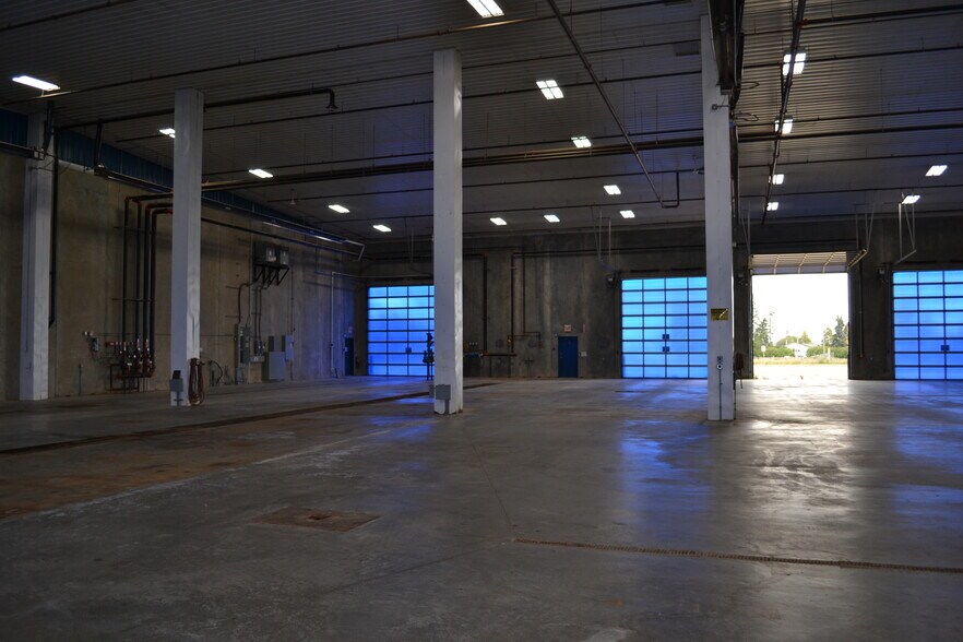 More Photos Of 70 Queens Dr, Red Deer County Service For Sale