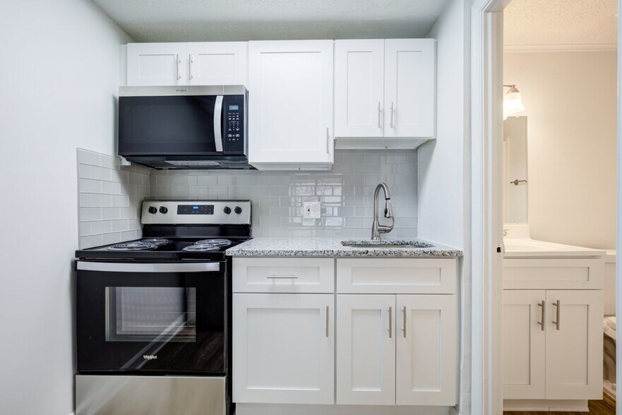 More Photos Of 1529 NE 39th Ave, Ocala Apartments For Sale