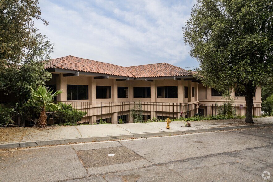 More Photos Of 30101 Agoura Ct, Agoura Hills Office For Lease