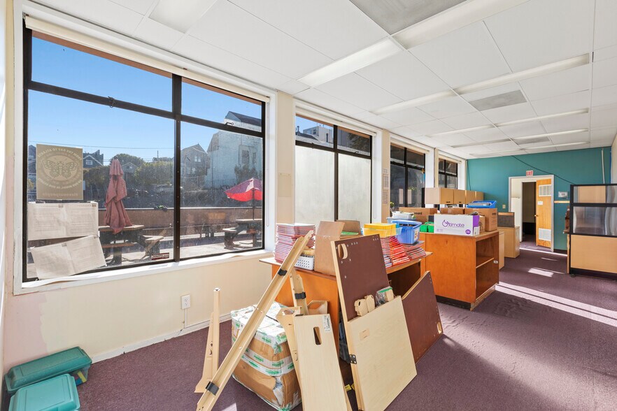 More Photos Of 455 Arkansas St, San Francisco Office For Lease