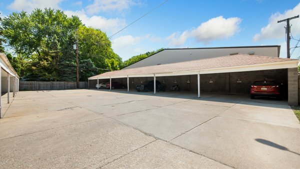 More Photos Of 516 Neff Ln, Grosse Pointe Apartments For Sale