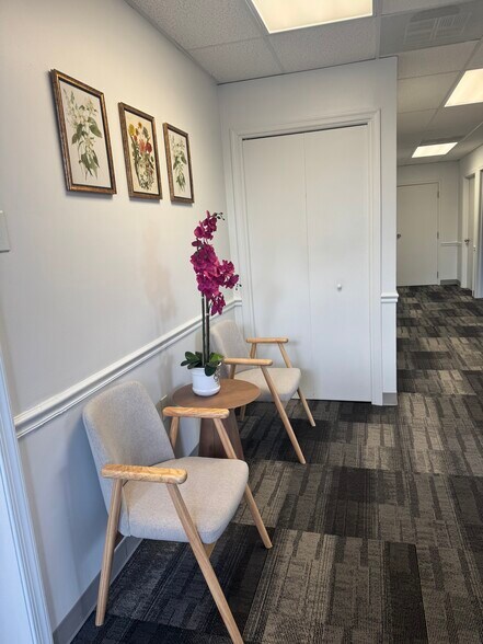 More Photos Of 1400 Shepard Dr, Sterling Office For Lease