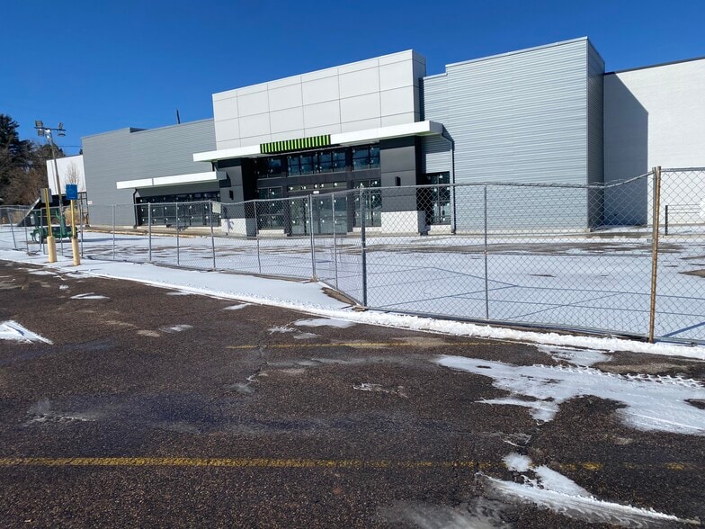 More Photos Of 4950 E Hampden Ave, Denver Freestanding For Lease