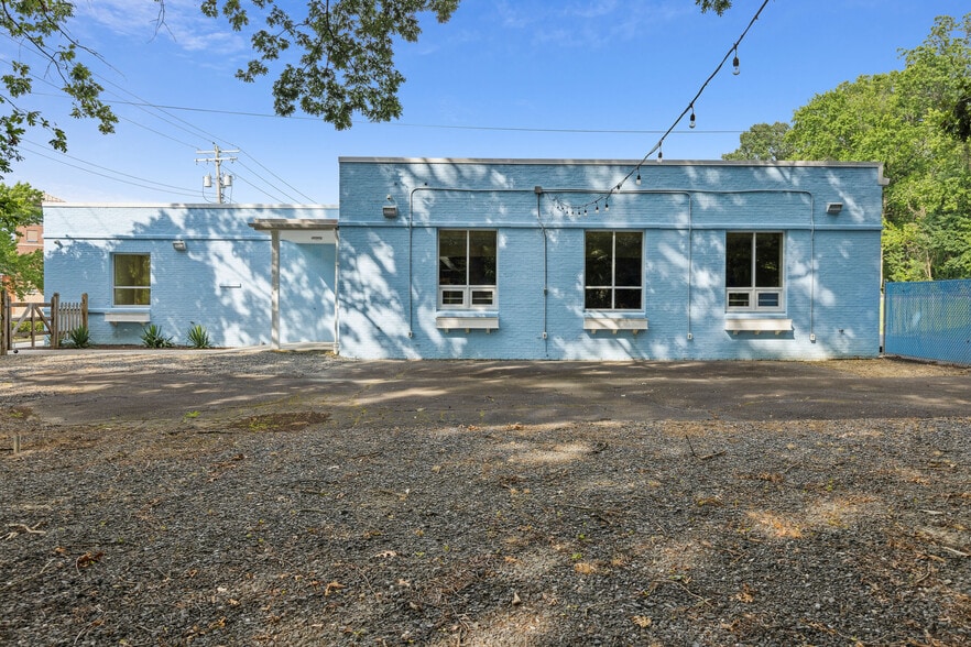 More Photos Of 102 N Rogers St, Aberdeen Restaurant For Lease