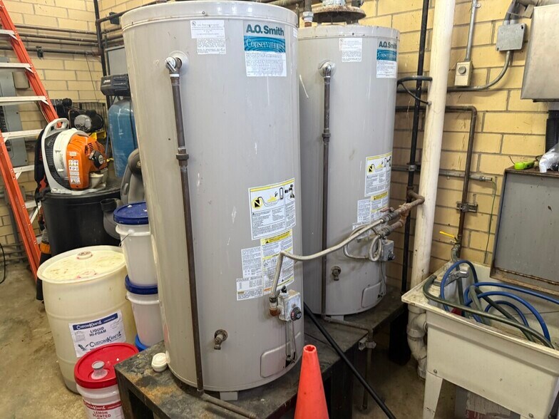 More Photos Of 604 N Main St, Stuttgart Carwash For Sale