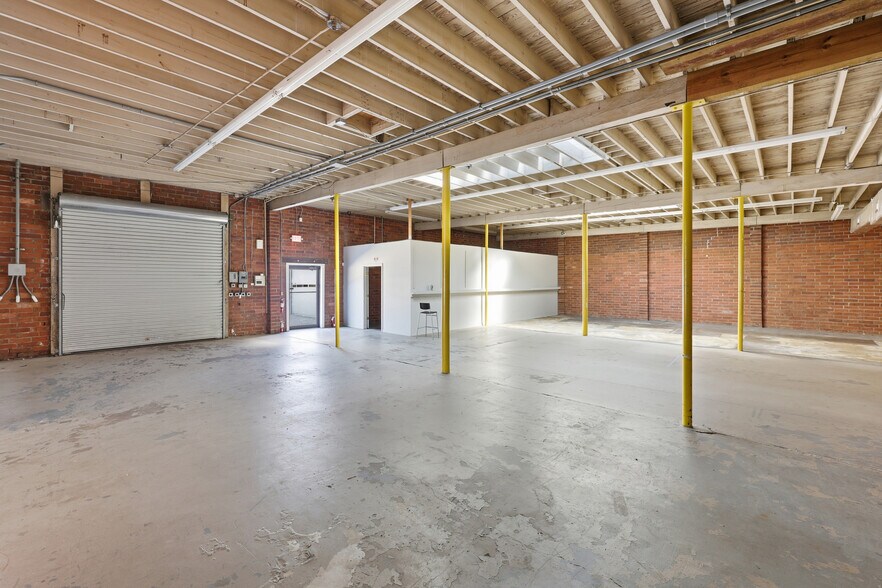 More Photos Of 239 San Marco Ave, Saint Augustine Storefront Retail Office For Sale