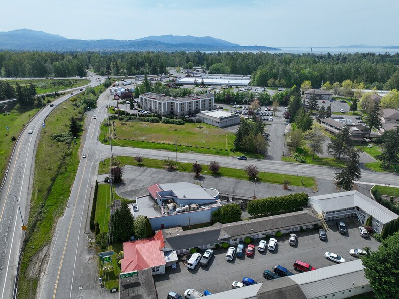 More Photos Of 1650 W Bakerview Rd, Bellingham Restaurant For Sale