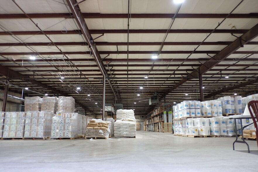More Photos Of 201 Whitsett Rd, Nashville Warehouse For Lease