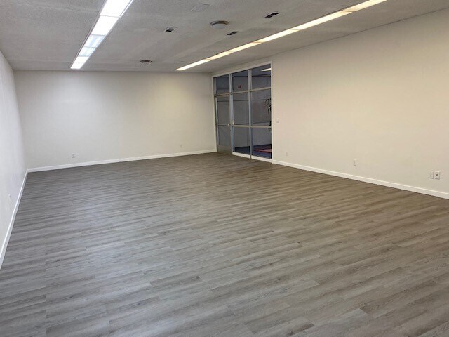 More Photos Of 947-959 Front St, Novato General Retail For Lease