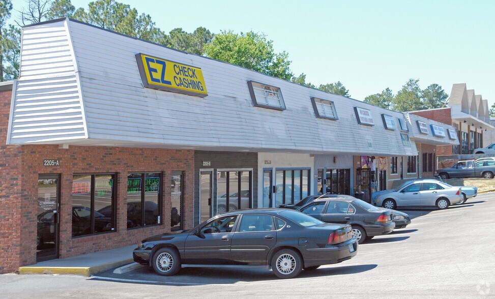 More Photos Of 2205 Decker Blvd, Columbia General Retail For Sale