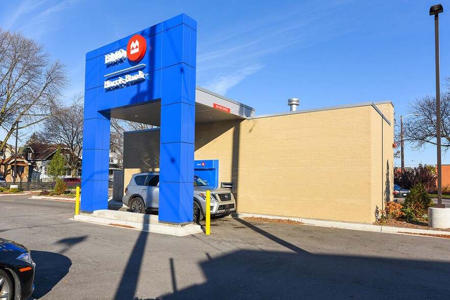 More Photos Of 3637 W Fond Du Lac, Milwaukee Bank For Sale