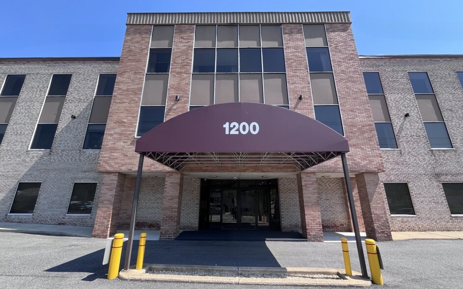 More Photos Of 1200 Philadelphia Pike, Wilmington Office For Sale
