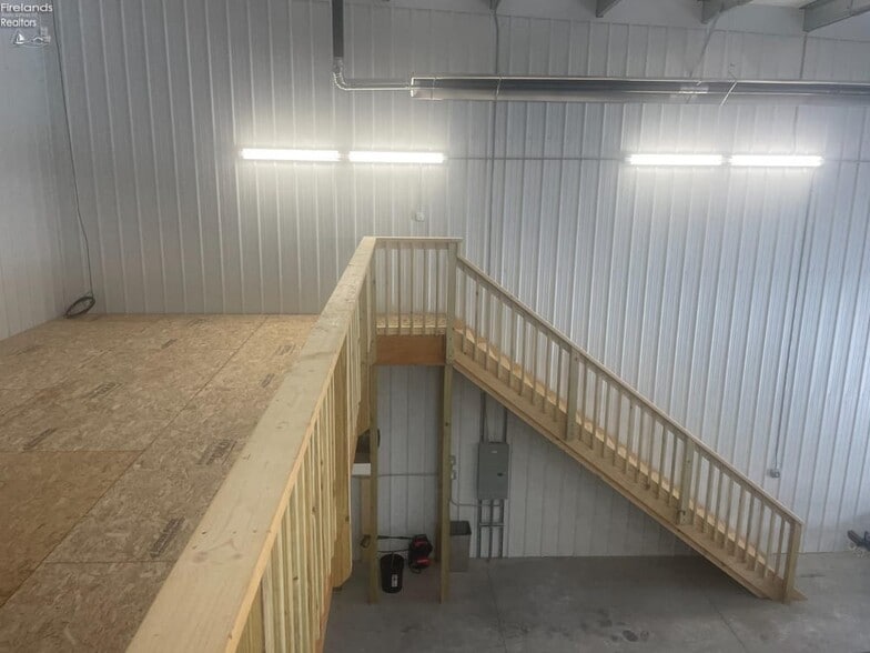 More Photos Of 5850 East Harbor Rd, Lakeside Marblehead Industrial For Sale
