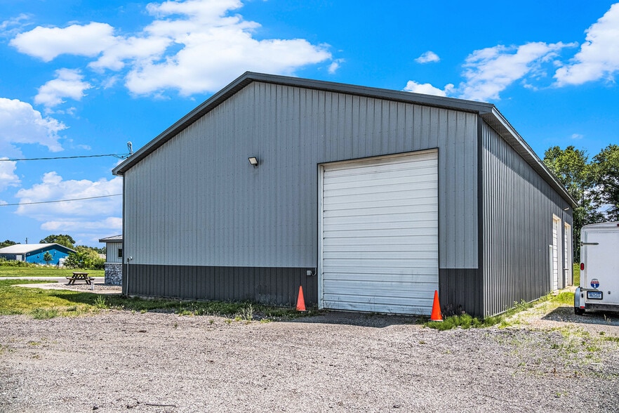 More Photos Of 9486 S Meridian Rd, Clarklake Light Manufacturing For Sale