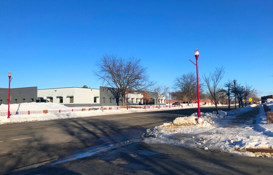 More Photos Of 7373 147th St W, Apple Valley Medical For Lease