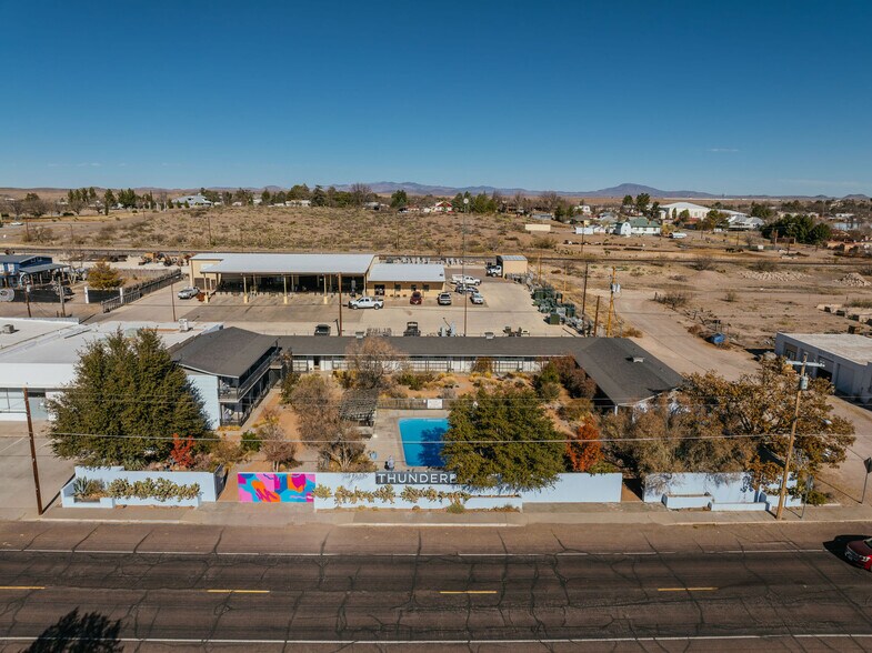 Primary Photo Of 601 W San Antonio St, Marfa Hotel For Sale